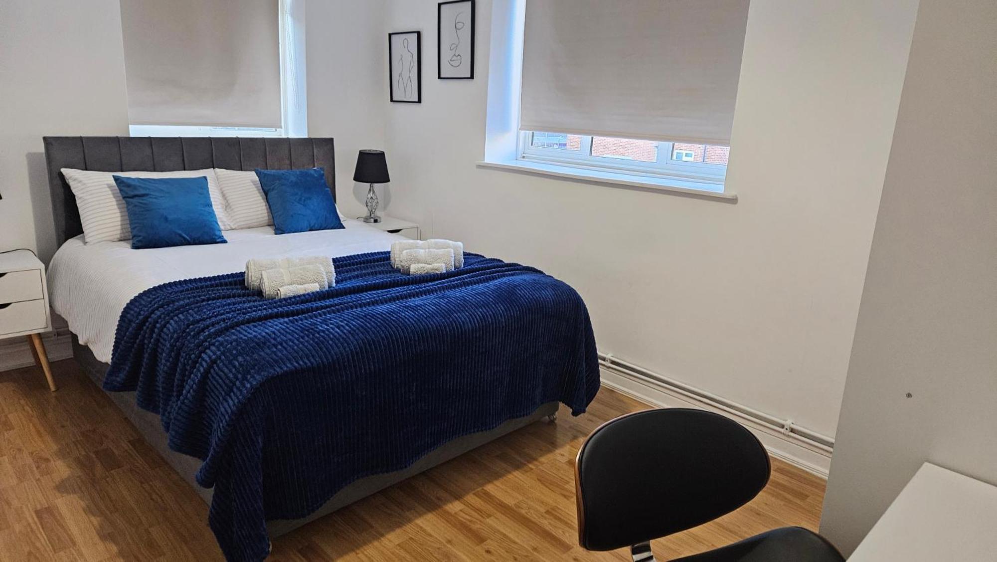Spacious Two Bedroom Apartment In Battersea, Free Parking London Exterior foto