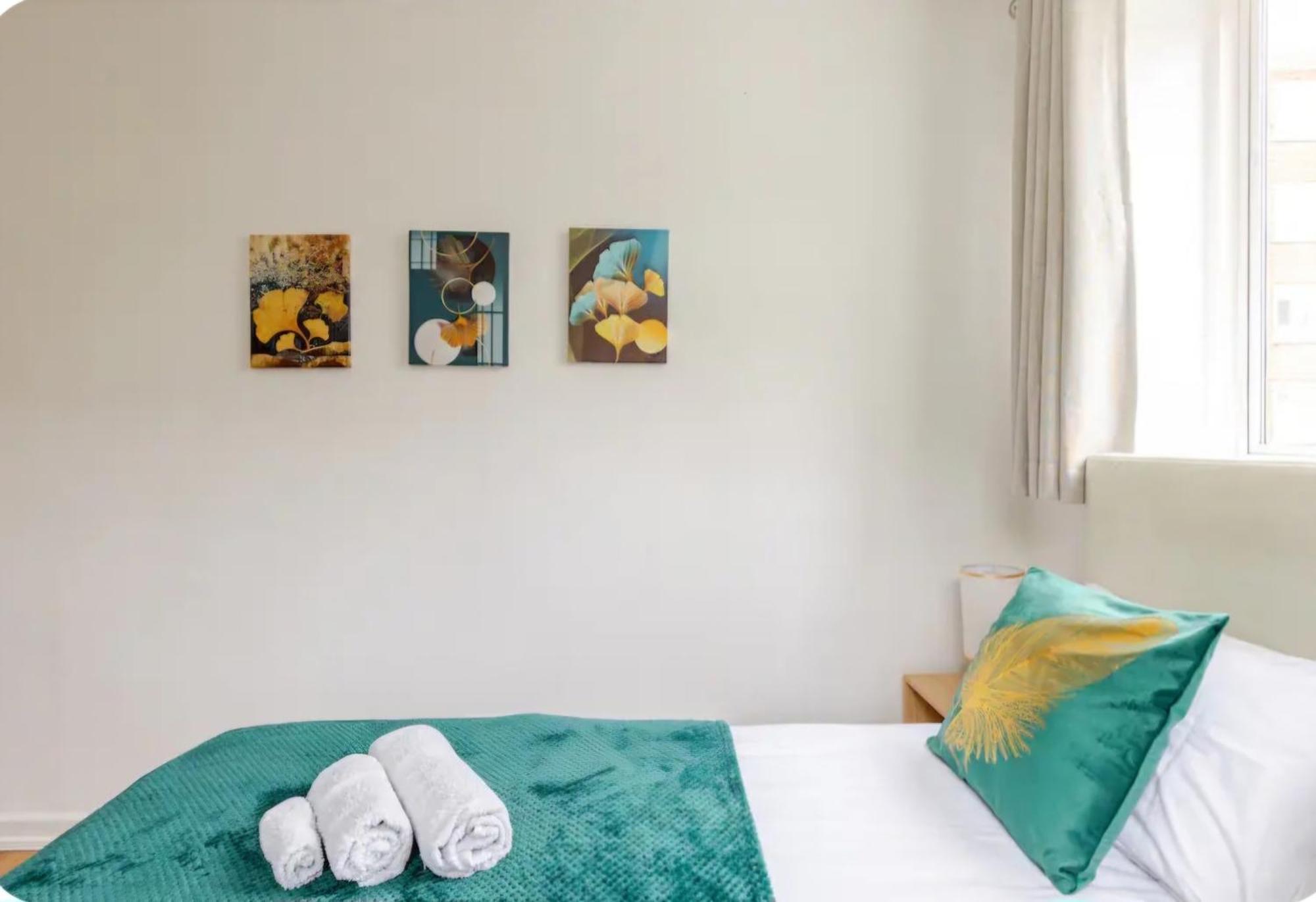 Spacious Two Bedroom Apartment In Battersea, Free Parking London Exterior foto