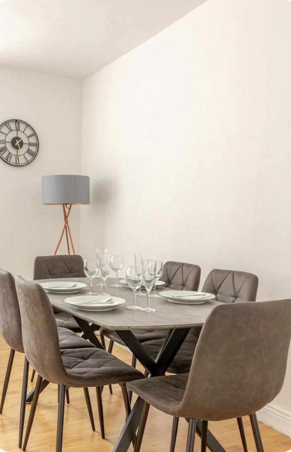 Spacious Two Bedroom Apartment In Battersea, Free Parking London Exterior foto
